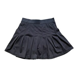 Active Indero Black Pleated Tennis. Size L